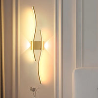 Lumtli Norska Wave — Minimalistische LED-Streifen-Wandleuchte